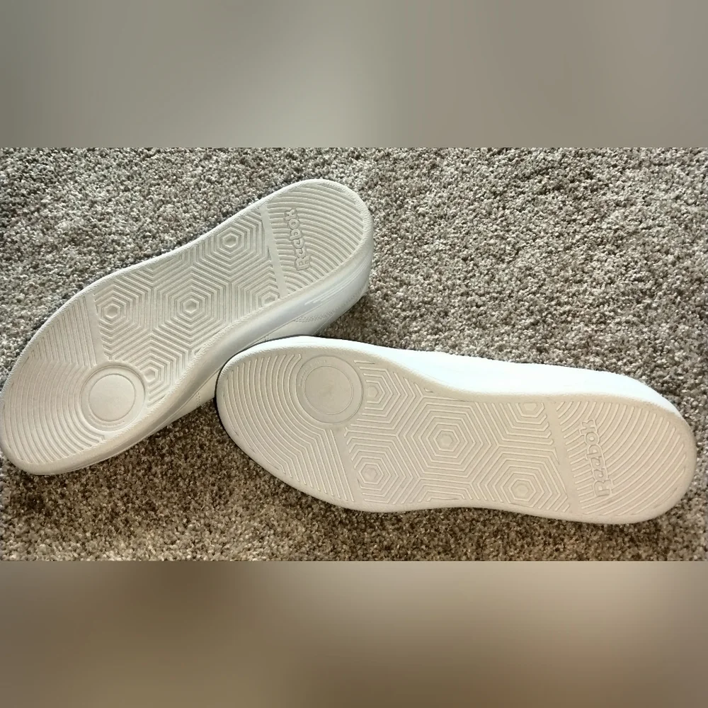 Reebok White/Steel athletic shoe, size 11 - Picture 6 of 6